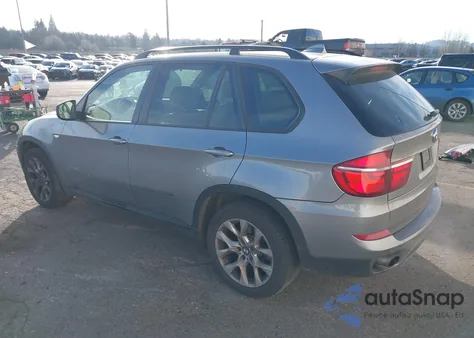 2011 BMW X5 xDrive35I/xDrive35I Premium/xDrive35I Sport Activity z USA, uszkodzony, nr VIN 5UXZV4C56BL742684